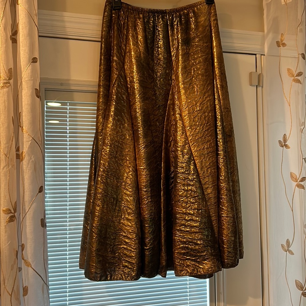 Flowy skirt